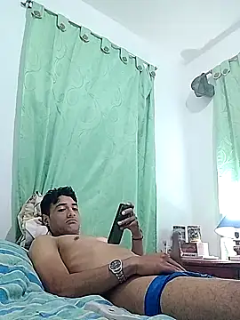 noah77  online show from 02/15/26, 01:35