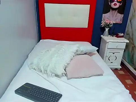 Xelena Kiss online show from 11/22/25, 01:04