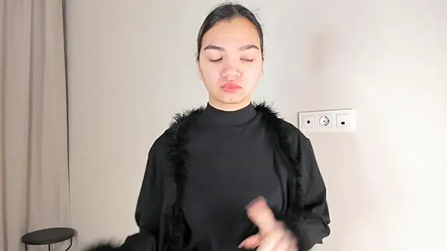 CoreenLuebbers online show from 11/24/25, 07:52