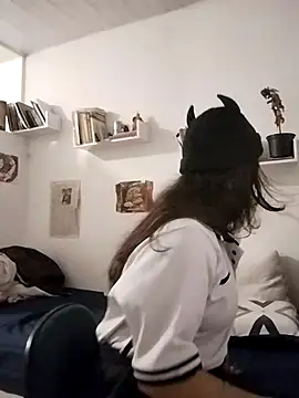 Satanatrix online show from 12/16/25, 10:15