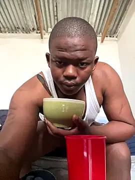 Snapshot of mrcougarfucker chatting on 11/18/25, 09:14 mrcougarfucker online show from 11/18/25, 09:14