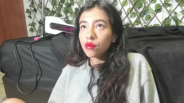 LittlePeach  online show from 03/23/26, 11:14