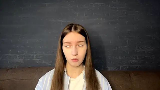 CindaWinn online show from 11/19/25, 08:03