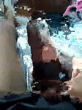 Snapshot of fpic chatting on 11/17/25, 04:35 fpic online show from 11/17/25, 04:35