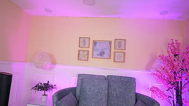 MeganLowell online show from 03/28/26, 07:02