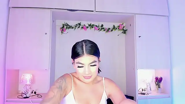 ShirleyJones  online show from 11/27/25, 08:00