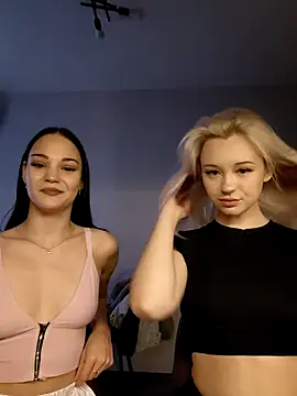 Snapshot of dontrytosearch chatting on 11/18/25, 12:20 dontrytosearch online show from 11/18/25, 12:20