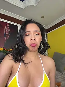 Esmerald 1111 online show from 03/11/26, 12:33