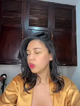 Esmerald 1111 online show from 03/31/26, 11:21