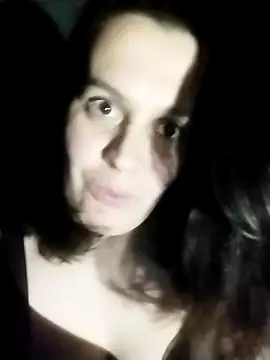 Liliakis online show from 11/18/25, 10:25