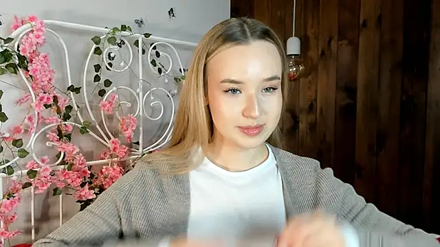 KristleKirst online show from 11/18/25, 03:05