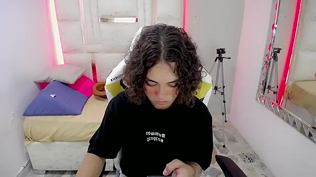 Stein 2 online show from 11/18/25, 09:08