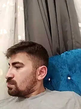 umtcns1 online show from 11/18/25, 11:37