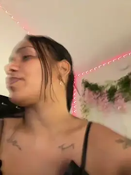 ArielleMillerr- online show from 04/09/26, 05:18