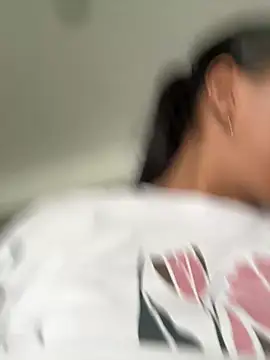 ArielleMillerr- online show from 04/16/26, 05:03