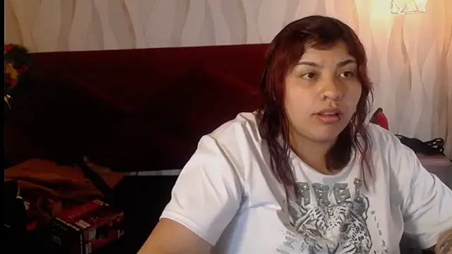 danna garza online show from 12/18/25, 04:51