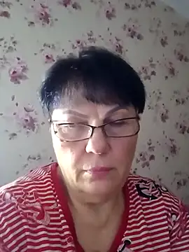 Snapshot of OliviaaSkyy chatting on 11/18/25, 06:34 OliviaaSkyy online show from 11/18/25, 06:34