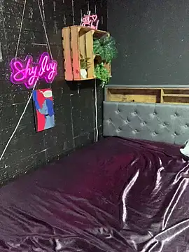 Shy-Ivy online show from 03/26/26, 10:04