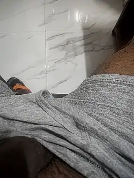 Snapshot of big_cum_load chatting on 12/17/25, 02:45 big cum load online show from 12/17/25, 02:45