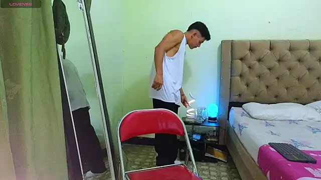 Snapshot of blorelopez chatting on 02/05/26, 01:10 blorelopez online show from 02/05/26, 01:10