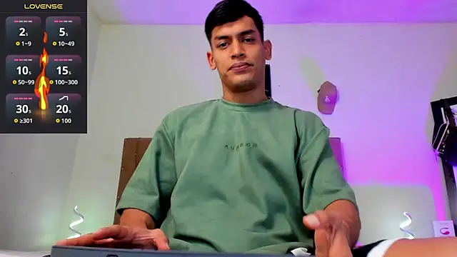 Snapshot of blorelopez chatting on 02/17/26, 08:48 blorelopez online show from 02/17/26, 08:48