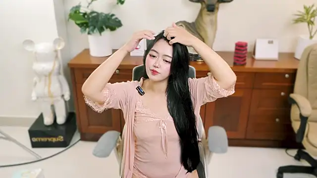 Snapshot of Pickmegirl_999 chatting on 11/21/25, 03:16 Pickmegirl 999 online show from 11/21/25, 03:16