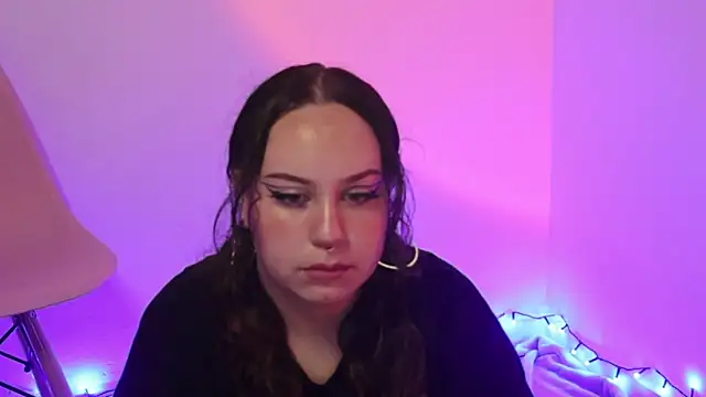 Snapshot of kathleenCosmicVice chatting on 11/30/25, 10:47 kathleenCosmicVice online show from 11/30/25, 10:47