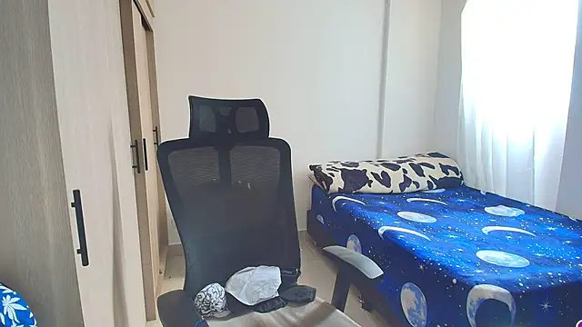 naitt  online show from 11/28/25, 01:47