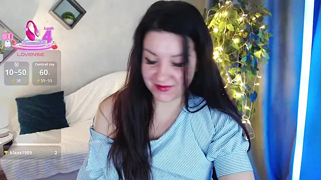 still  her online show from 01/12/26, 01:33