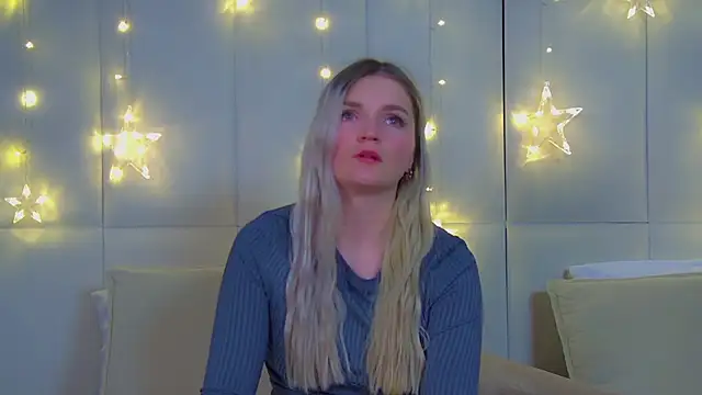 AnnyRaii online show from 12/01/25, 06:29