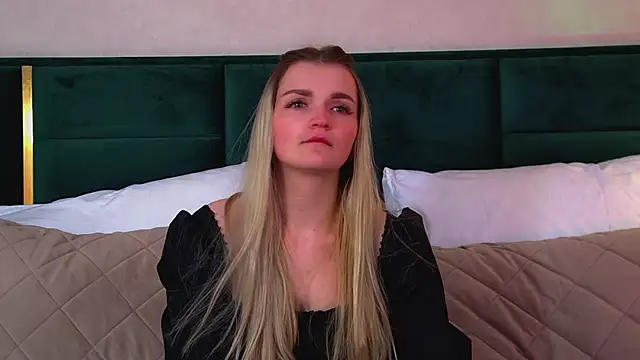 AnnyRaii online show from 01/17/26, 06:22