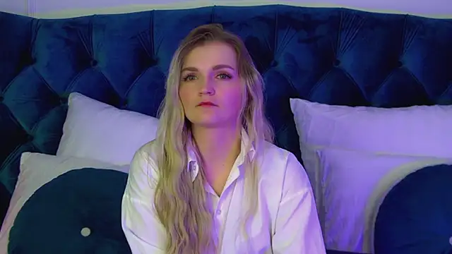 AnnyRaii online show from 02/09/26, 06:06