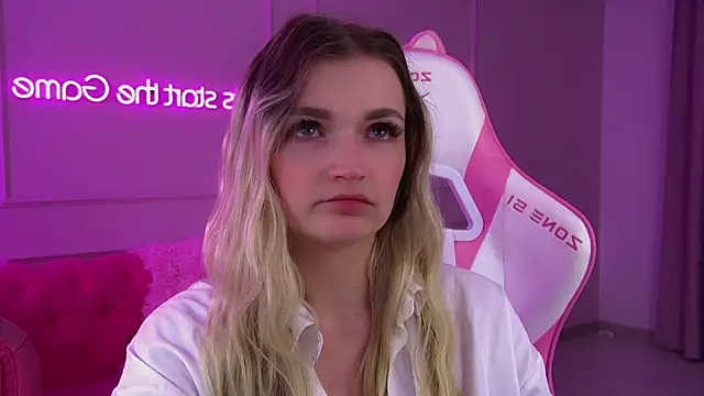 AnnyRaii online show from 02/20/26, 06:30