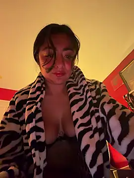 reinaass online show from 04/03/26, 05:27