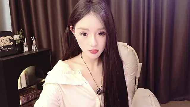 mammam520 online show from 04/08/26, 05:18