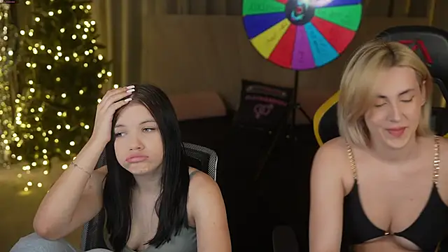 Kara cat online show from 12/21/25, 03:19