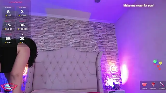 Amanda Mooree online show from 04/01/26, 04:02