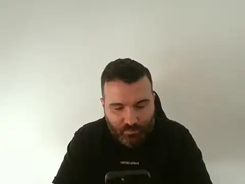 Snapshot of Yasinozturk3232 chatting on 11/20/25, 11:10 Yasinozturk3232 online show from 11/20/25, 11:10