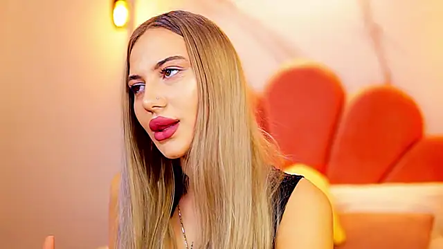 Chloe GraceeX online show from 12/04/25, 10:51