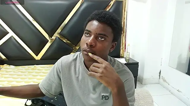 NoahJhonson69 online show from 03/04/26, 11:38