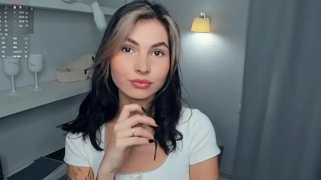 FeliciaKogen online show from 11/25/25, 07:19