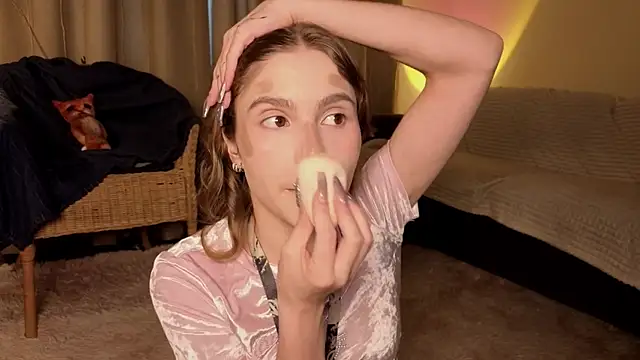 RozanneJordan online show from 04/17/26, 05:16