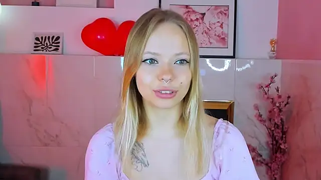 lucy loy online show from 02/11/26, 07:24