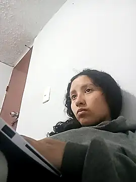 pettymoon1 online show from 01/07/26, 02:36