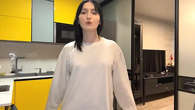 Snapshot of Nikaminion chatting on 11/19/25, 09:53 Nikaminion online show from 11/19/25, 09:53