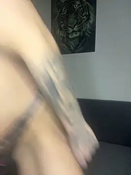 SexyInkedMiilfxx online show from 01/31/26, 09:57