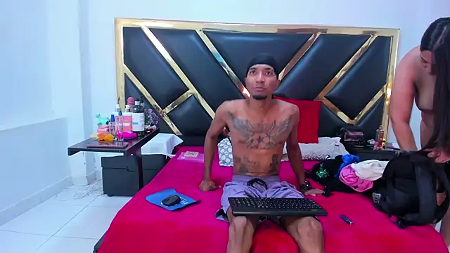 Snapshot of Caroyandy3 chatting on 11/21/25, 07:34 Caroyandy3 online show from 11/21/25, 07:34