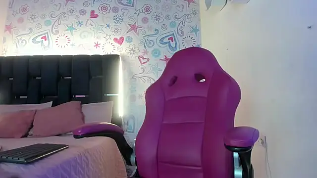 ISA RIVAS online show from 12/05/25, 12:03