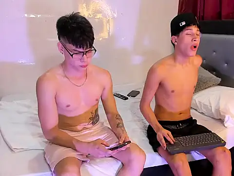 Handsome boys69 online show from 11/20/25, 02:45