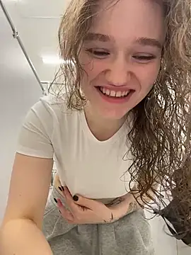 RussianWoman online show from 04/08/26, 03:17